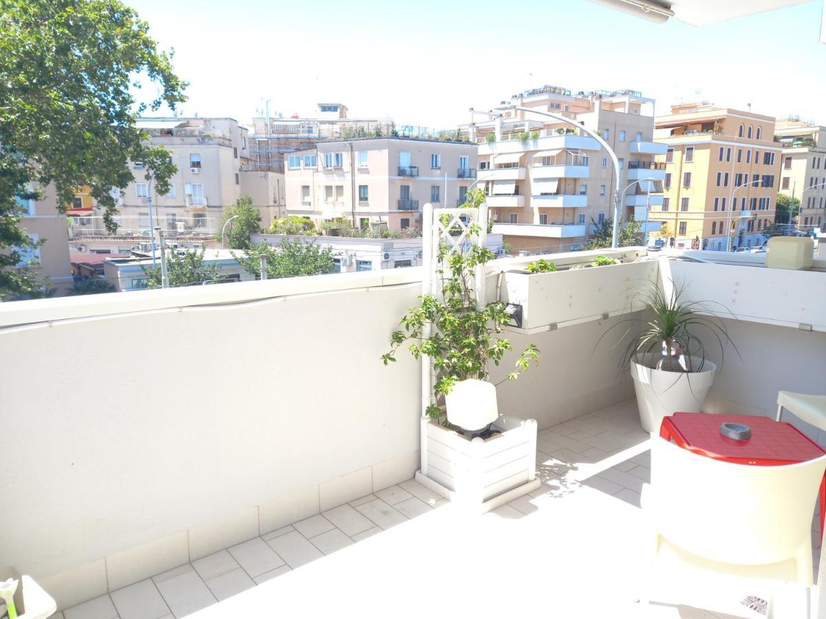 Living Rome Int 2 Roma Exterior foto