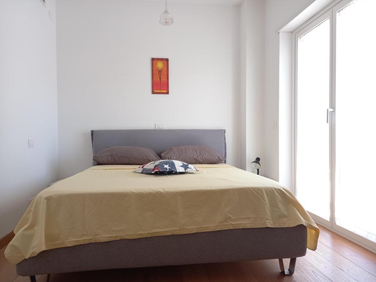 Living Rome Int 2 Roma Exterior foto